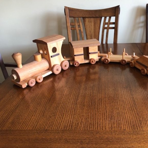 Wooden train set - Picture 1 of 9
